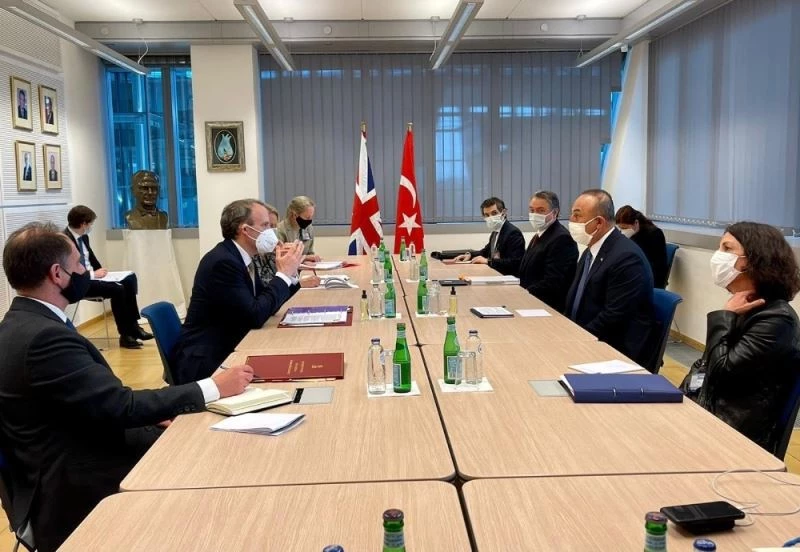 Bakan Çavuşoğlu, İngiltere Dışişleri Bakanı Raab ile görüştü
