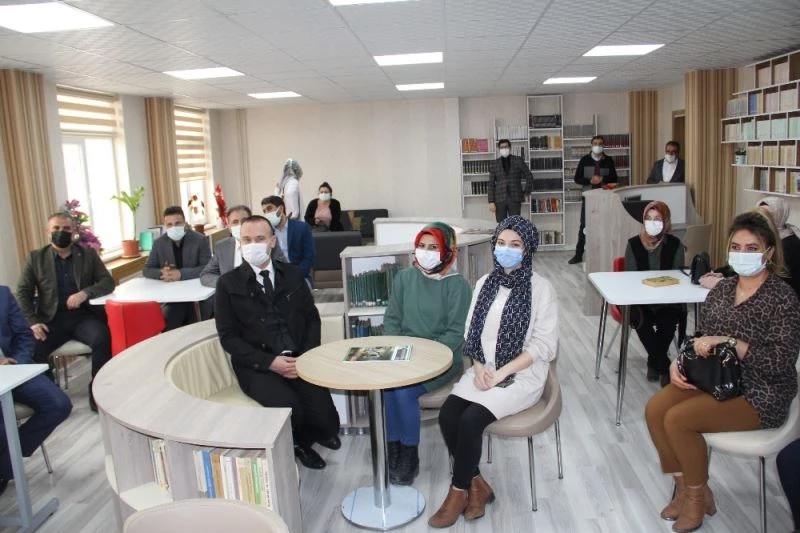 Ağrı’da 2 meslek lisesinde oluşturulan kütüphanelerin açılışı gerçekleştirildi
