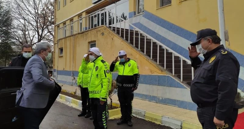 İl Emniyet Müdürü Gülser, Sungurlu’da incelemelerde bulundu
