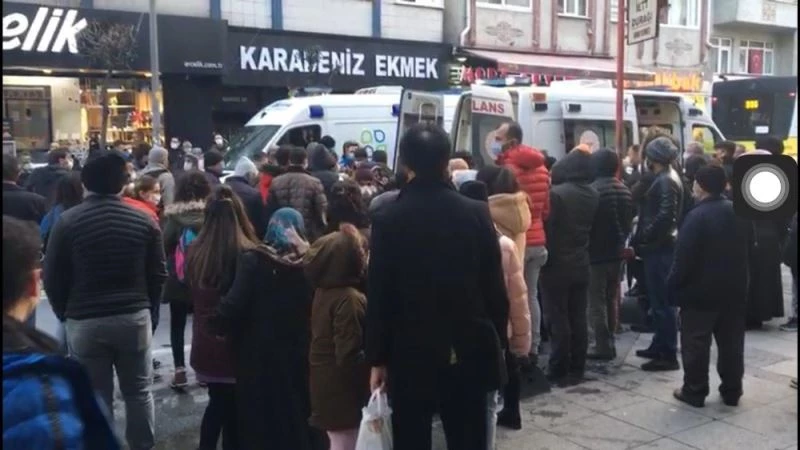 (Özel) Esenlerde korkunç kaza, otomobilin çarptığı kadın metrelerce savruldu
