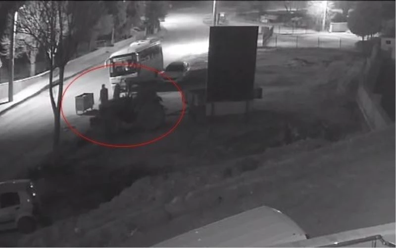 Tekirdağ’da avukatın traktörünün soyulduğu anlar kamerada
