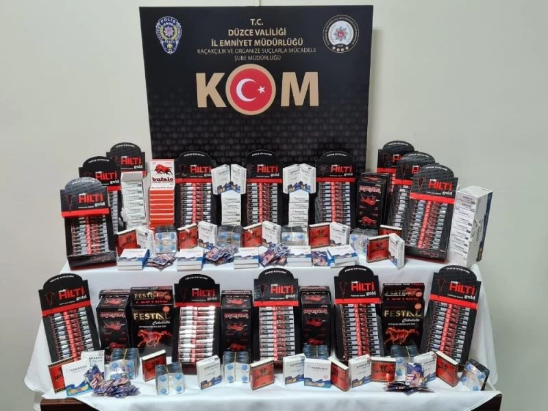 Durdurulan araçtan cinsel içerikli haplar çıktı
