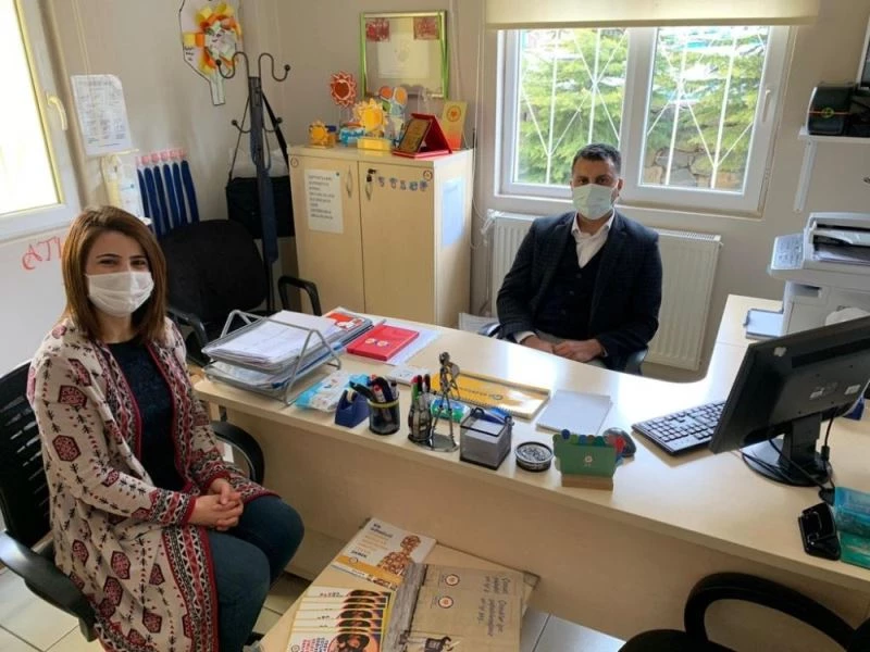 Muradiye Kaymakamı Savar’dan TEGV’e ziyaret
