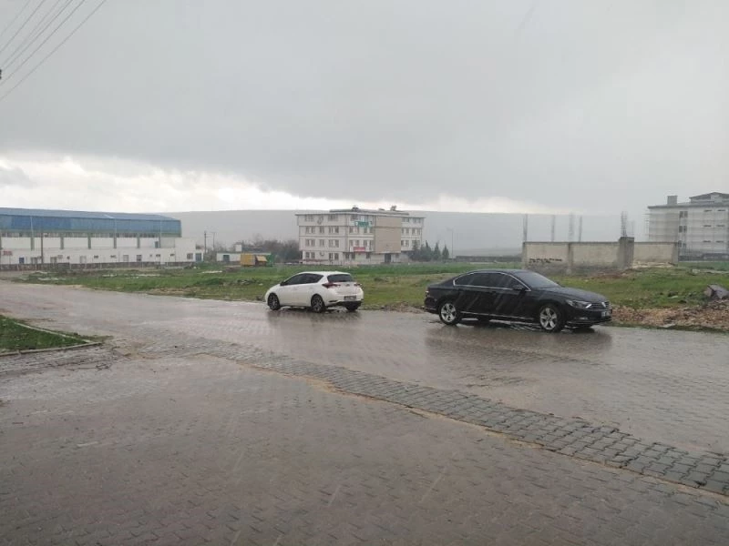 Yavuzeli’ni dolu vurdu
