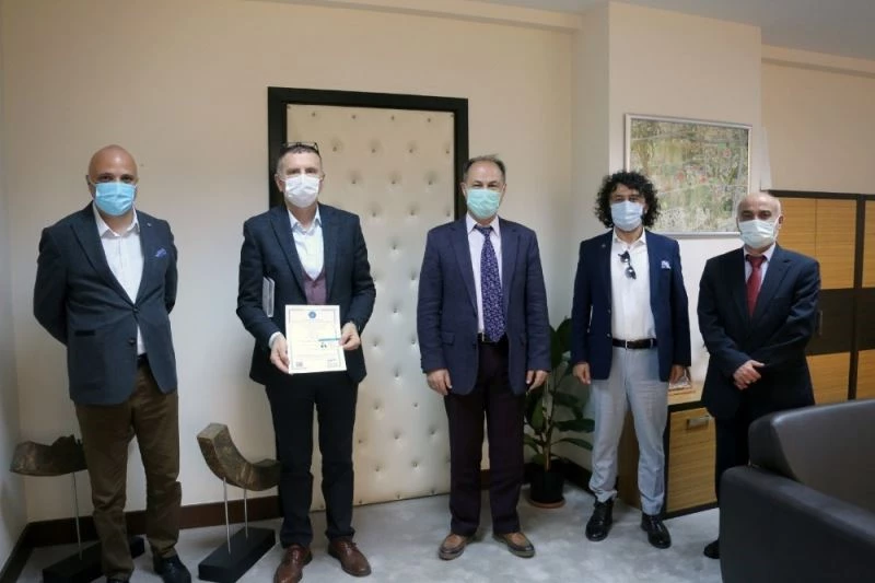 Halk Ege Et’te kilosu 50 kuruşa satılan soğan ve patates büyük talep gördü
