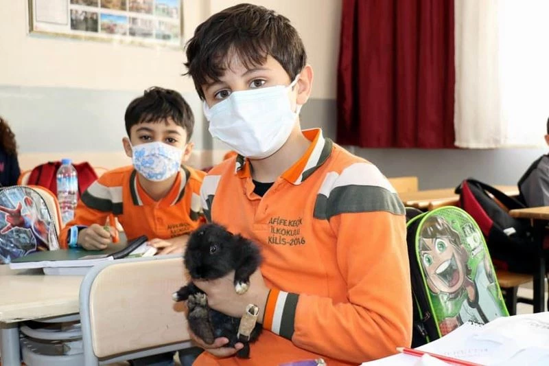 Öğrencilere tabiatın korunması eğitimi
