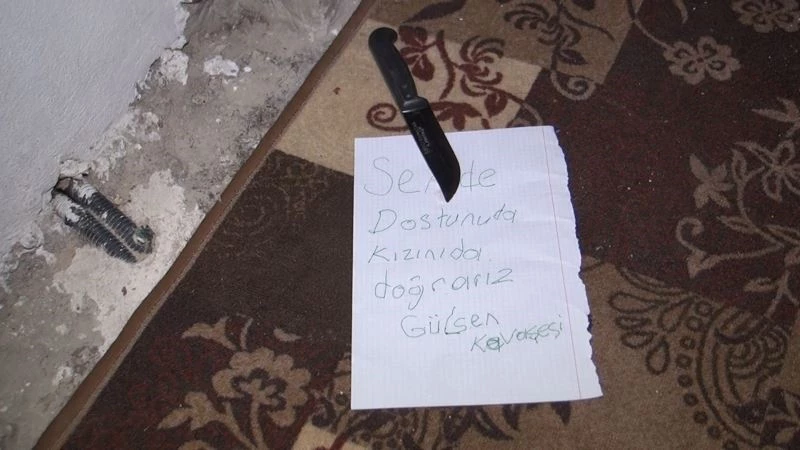 (Özel) Kızıyla yaşayan kadına bıçaklı ve kanlı çarşafla ölüm tehdidi
