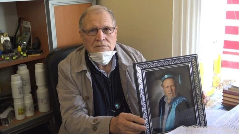 77’lik üniversite yeni mezunu ‘Şevki dedenin’ hedefinde kitap yazmak var
