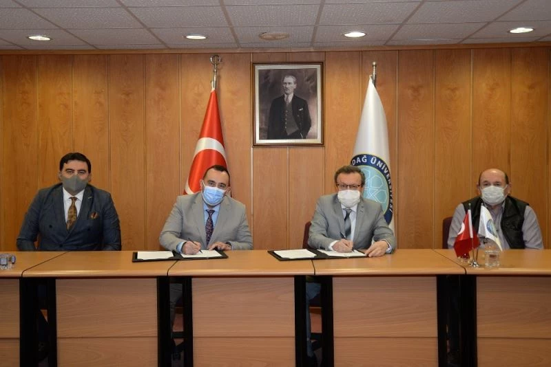 Hayırseverlerden BUÜ’ye tam teşekküllü laboratuvar binası
