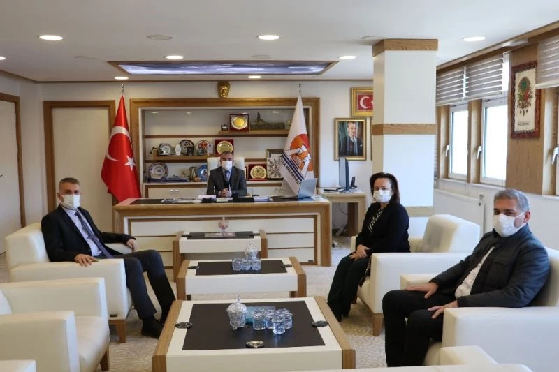 Özdemir: “Samsun-Vezirköprü karayolu Havza geçişi halkın can ve mal güvenliği acısından önemli”
