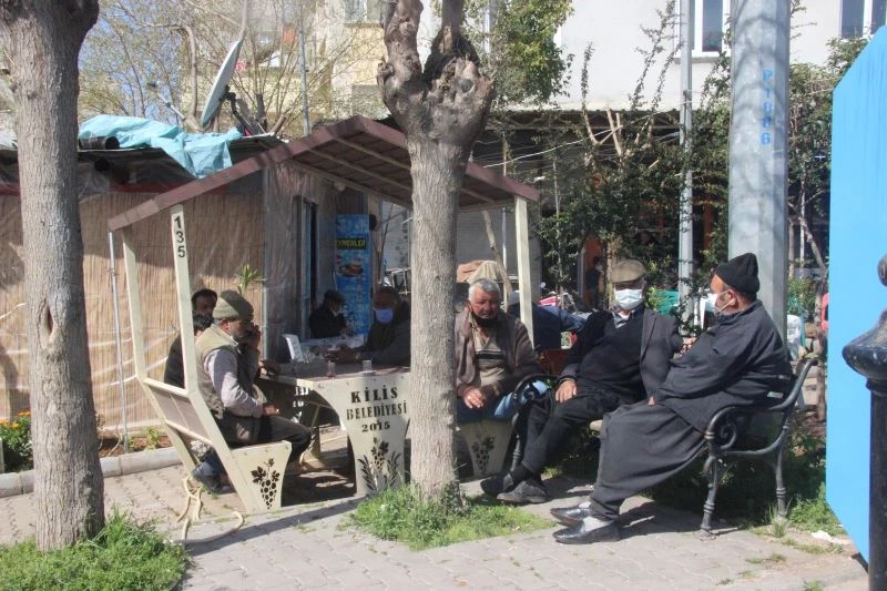 Kırmızı kategoriye geçen Kilis’te tedbirlere uyulmuyor
