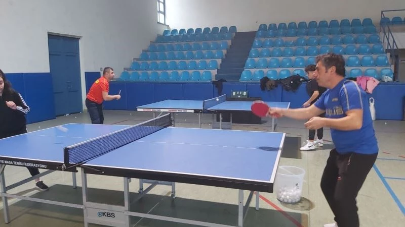 Sanayide yaptığı masa tenisi masaları ile uluslararası turnuvayı ilçeye getirdi
