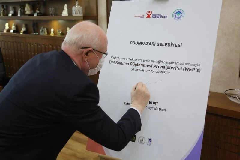 Kazım Kurt: “Girişimci kadınları desteklemeyi sürdüreceğiz”
