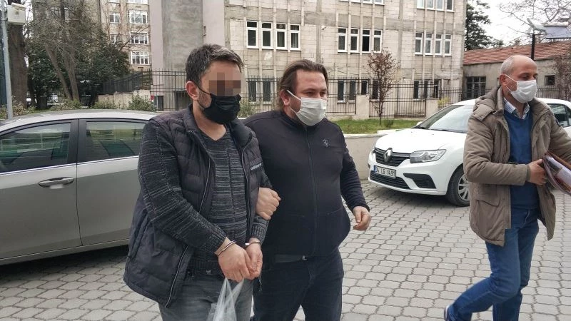 Şüphe üzerine yapılan aramada 249 adet ekstasy uyuşturucu hapla yakalandı
