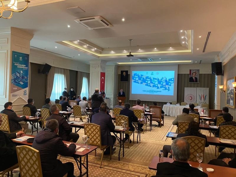 Van’da ‘Yerel Gazeteler Buluşması’ eğitimi
