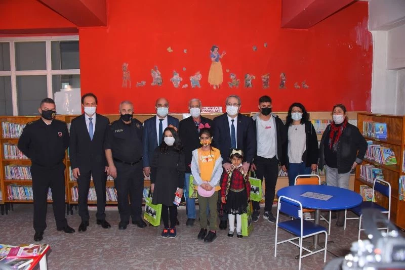 Salihli’de en çok kitap okuyanlar ödüllendirildi
