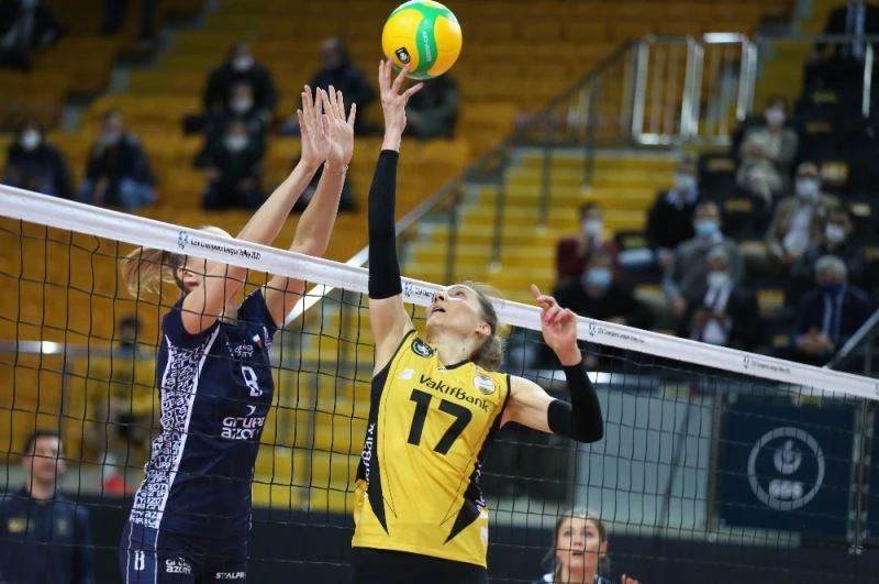 VakıfBank, üst üste dokuzuncu kez yarı finalde

