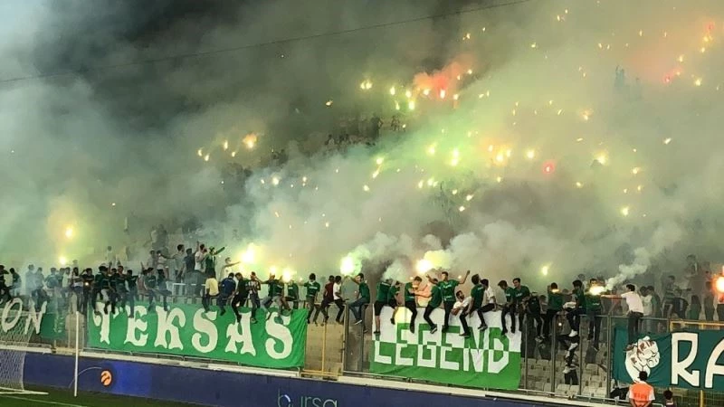 Bursaspor taraftar grubu Teksas’tan, yeşil-beyazlı yönetime sert açıklama
