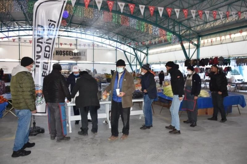 İnönü Belediyesi sıcak çorba ikramına devam ediyor
