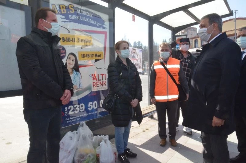 Balıkesir Valisi Şıldak: “Cumartesi günü dışarı çıkmayalım”