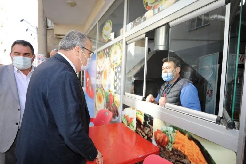 Başkan Çerçi Güzelyurt ve Barbaros’ta esnaf ziyareti yaptı
