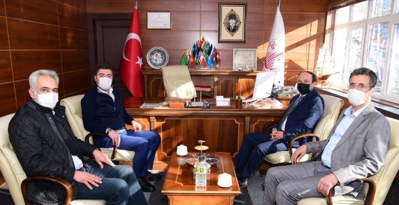 Rektör Çakmak bir dizi görüşmelerde bulundu
