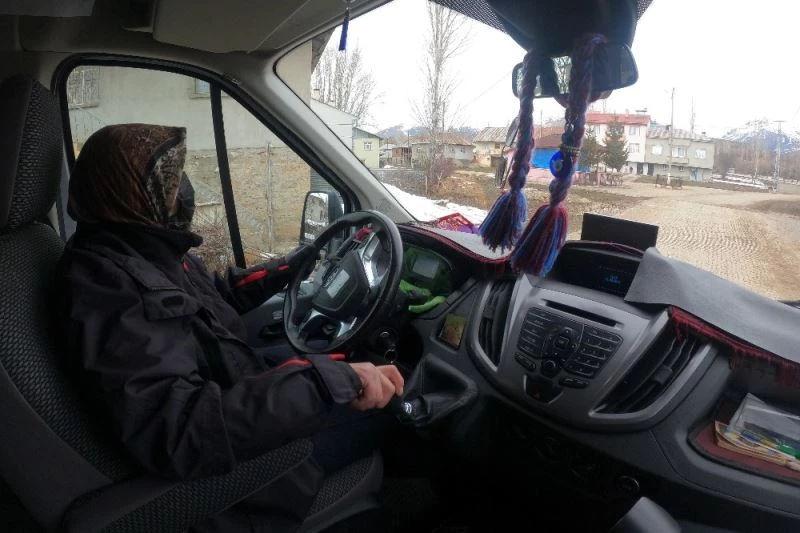 Gümüşhane’nin Safiye Ana’sı 28 yıldır direksiyon başında
