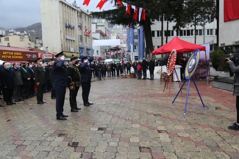 Artvin’de özel izinle kurtuluş bayramı kutlandı
