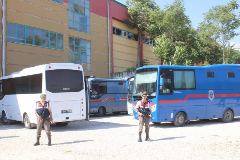 FETÖ’nün askeri mahrem yapılanmasından sorumlu 2 aktif öğretmen yakalandı
