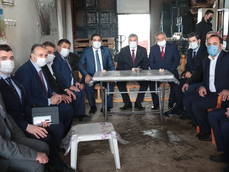 Beyazgül ŞUTİM esnafını ziyaret etti
