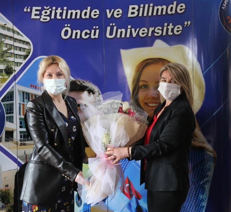 AÜ Rektörü Özlenen Özkan: 