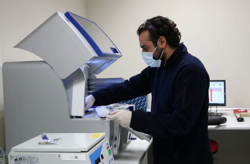 Moleküler testler, kanser hastalarının ömrünü uzatmayı hedefliyor
