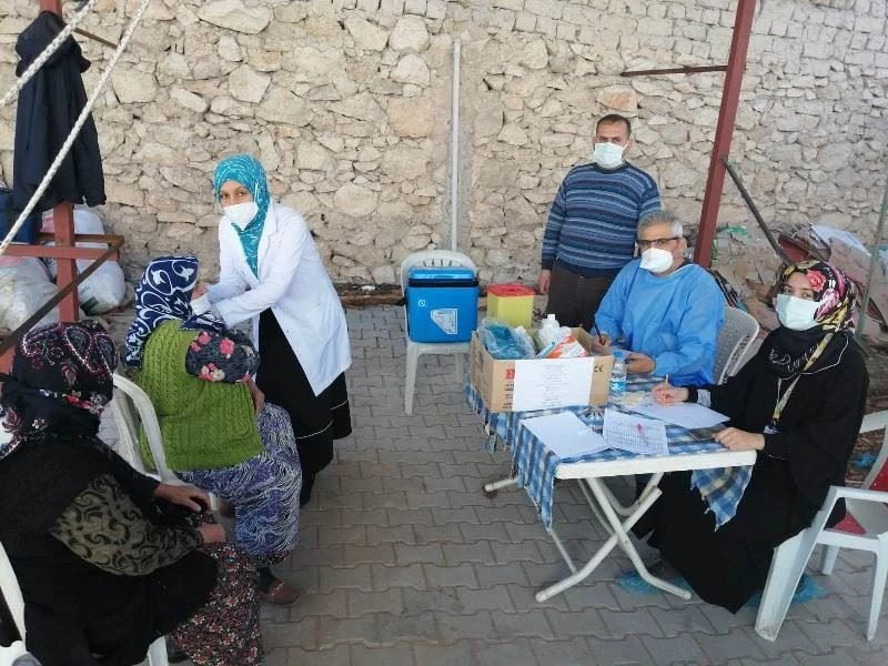 65 yaş ve üzeri vatandaşlara aşıda büyük kolaylık
