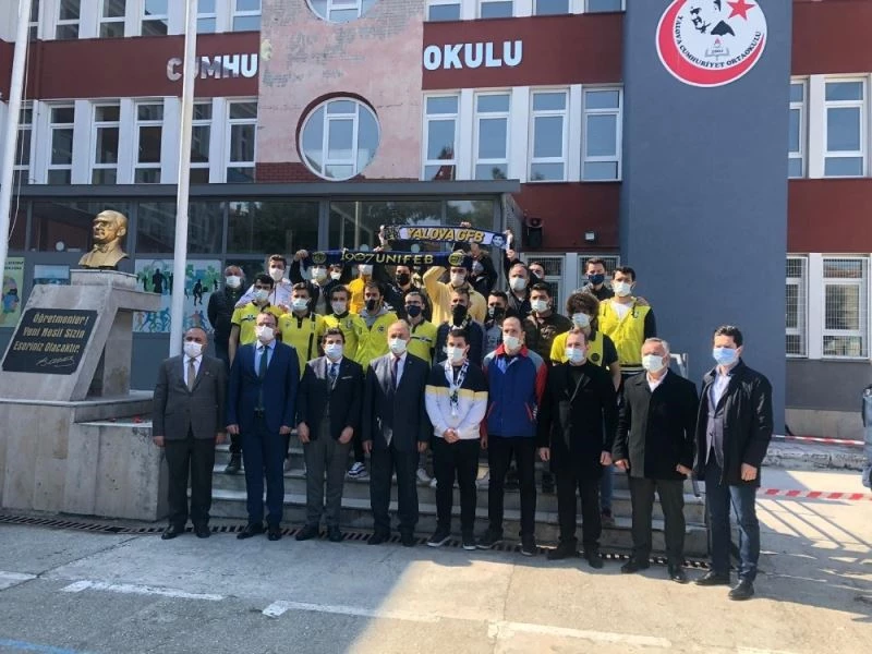 ÜNİFEB’den anlamlı davranış
