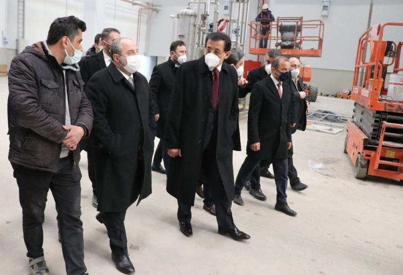 Sanayi ve Teknoloji Bakanı Varank, Bolu’da sanayi bölgelerini ziyaret etti
