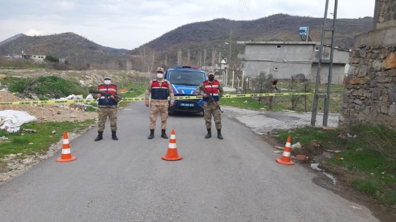 Türkoğlu’nda bir mahalle karantinaya alındı