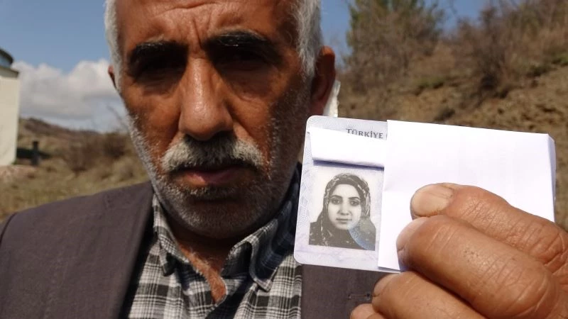 Boşanmak isteyen karısını 22 yerinden bıçakladı
