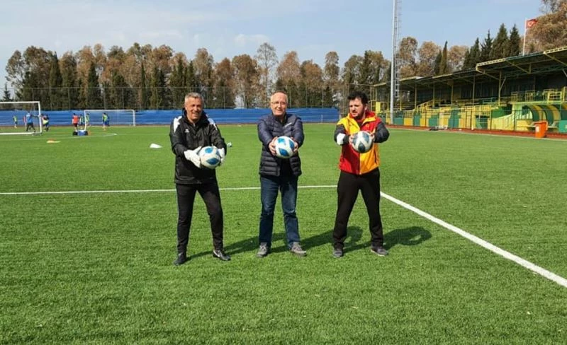 Efsane eldivenler buluştu
