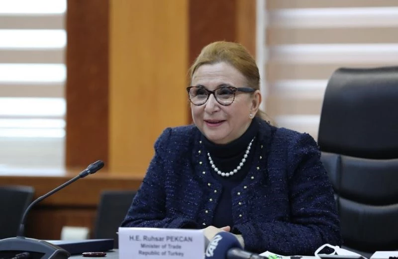 Bakan Pekcan: “Ticaret hacmimizin çok daha iyi rakamlara ulaşmasını birlikte sağlayacağız”
