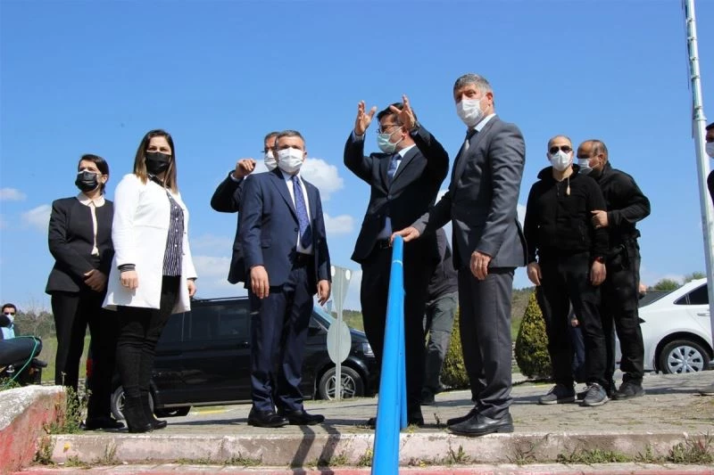 Vali Atay Konuralp Gazi Gençlik Merkezini ziyaret etti
