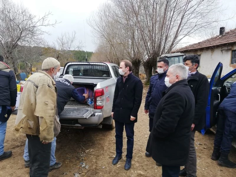 Kaymakamı Sak ve Başkan Akağaç’tan yaşlı ve hastalara ziyaret
