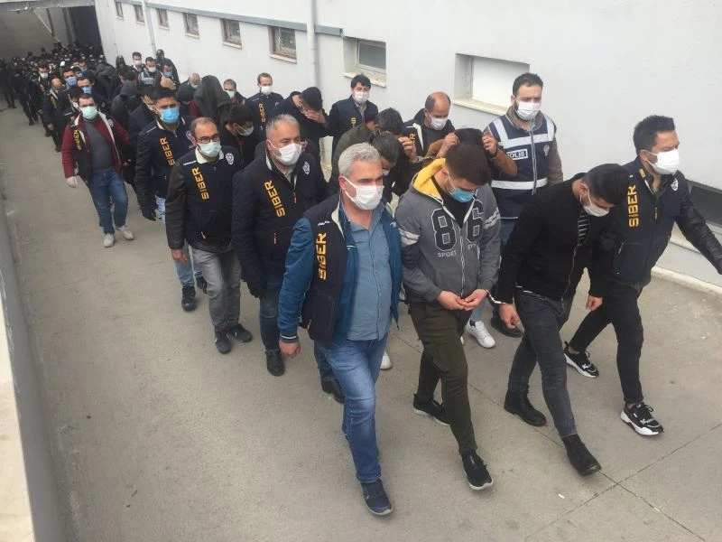 Webmasterlı garantili kupon dolandırıcıları ordusu adliyeye sevk edildi
