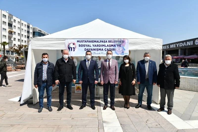 Mustafakemalpaşa hayırda yarışıyor
