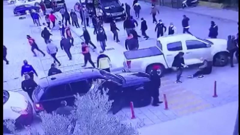 Mustafa Üstündağ’ın kavgasının güvenlik kamera görüntüleri ortaya çıktı
