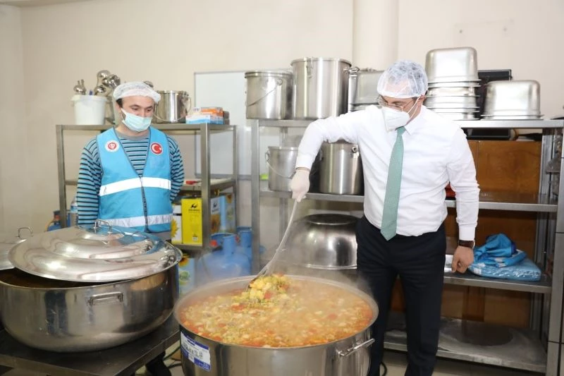 Akçaabat’ta Ramazan’da ihtiyaçlı aileler için iftar yemeği hazırlanıyor
