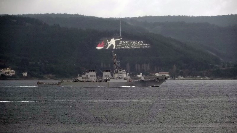 ABD savaş gemileri Karadeniz’e geçmiyor
