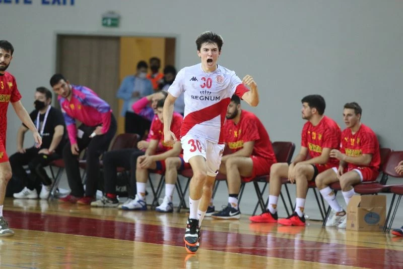 Antalyasporlu genç hentbolcu A Milli Takım’a davet edildi