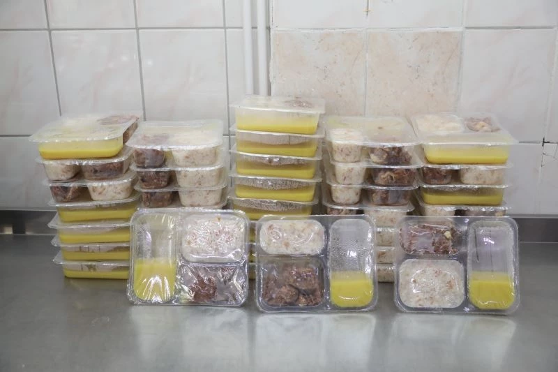 Polatlı Belediyesi ‘Ramazan Paylaşmaktır’ parolasıyla yardımlara devam ediyor
