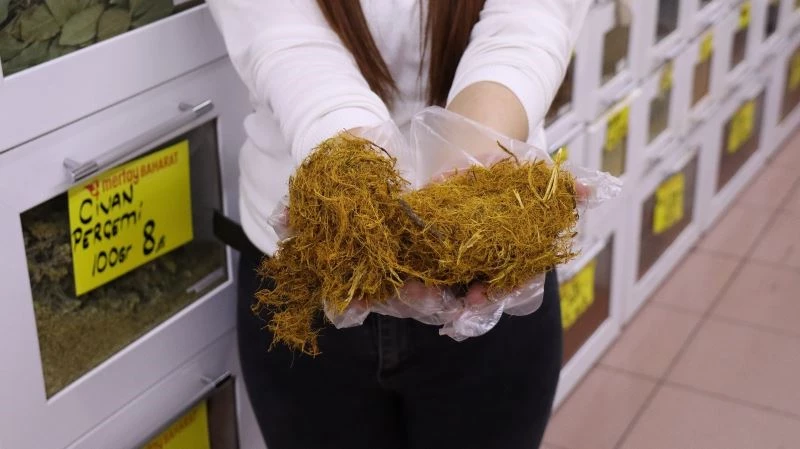 Oruçta susuzluk çekmek istemeyenler aktarların yolunu tutuyor
