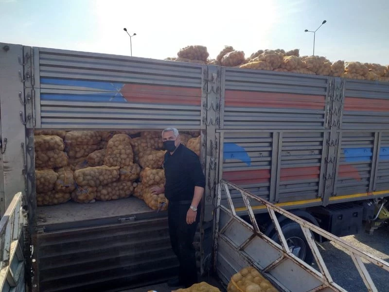 Osmaniye’de ihtiyaç sahiplerine patatesler dağıtılmaya başlandı